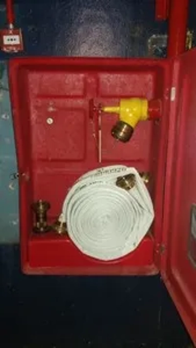 Instalações de sistema de prevenção contra incêndio